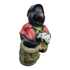 Figura dekoracyjna Kret przy beczce H: 48cm z żywicy