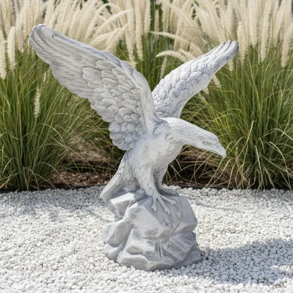 Figura ogrodowa Orzeł na kamieniu Wielki H;: 105cm betonowa