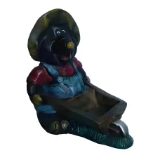 Figura dekoracyjna Kret z taczką H: 45cm z żywicy