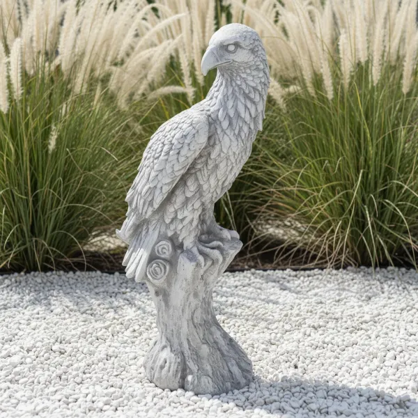Figura ogrodowa Orzeł na pniu H: 105cm betonowa