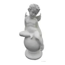 Figura dekoracyjna Anioł na kuli H: 70cm z żywicy