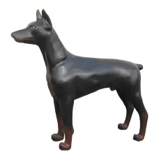 Figura dekoracyjna Pies doberman stojący wym. 70×90cm z żywicy