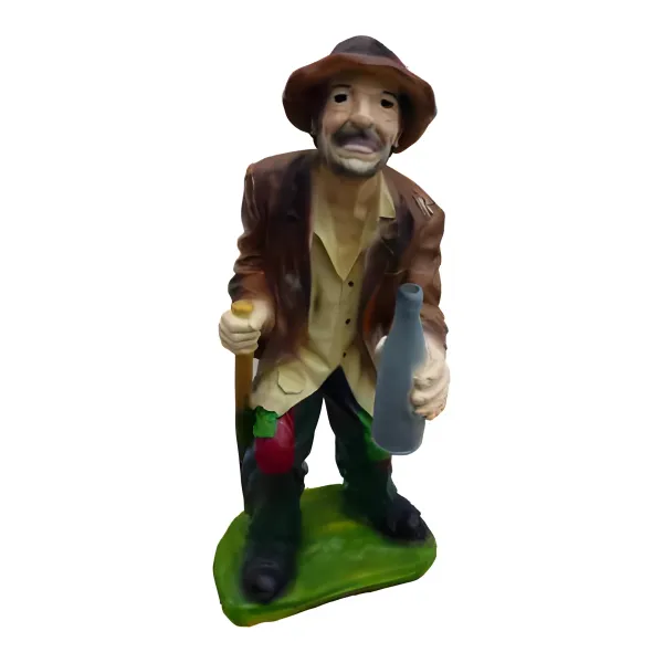 Figura dekoracyjna Kloszard z butelką H: 95cm z żywicy