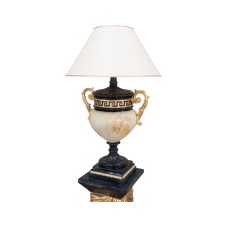 Lampa a'la marmur w kształcie czarnej amfory ze złotymi wstawkami, H: 0,8m